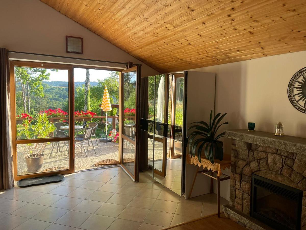 Apartman V Podhuri Jizerskych Hor Zelezny Brod Buitenkant foto